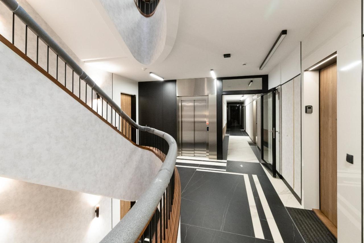 Plac Unii Apartment Gdynia City Centre By Noclegi Renters Exterior photo